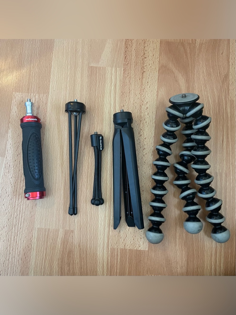 4 tripods + Mount Handle including Joby GorillaPod SLR Zoom flexible tripod